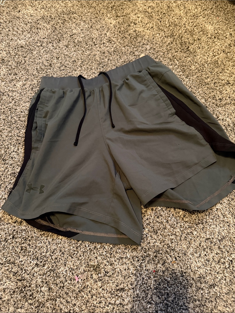 Under Armour Men's Olive/Black Athletic Training Shorts